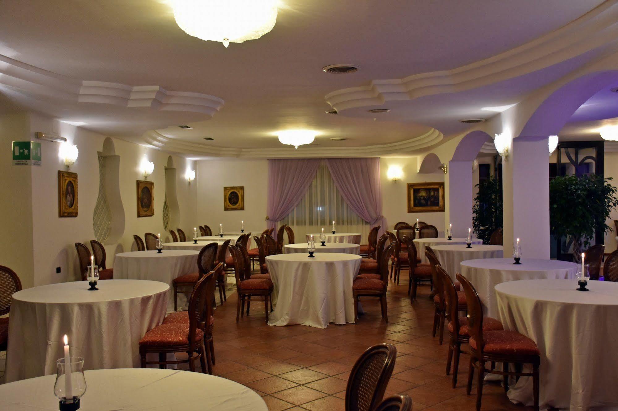 Hotel Joy Castel Volturno Ngoại thất bức ảnh